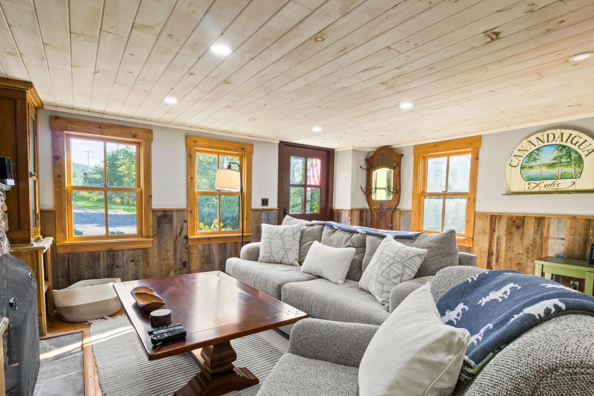 Cozy Two Bedroom Home On Canandaigua Lake Rushville 외부 사진